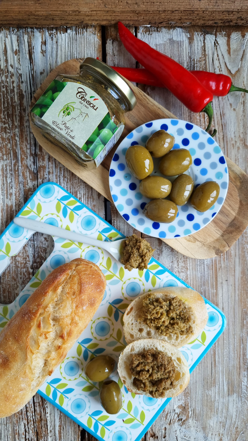 pasta z zielonych oliwek